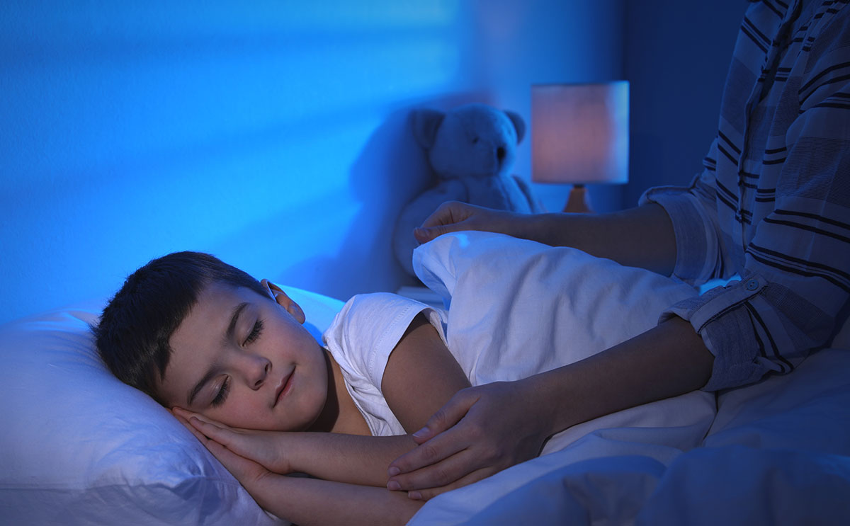 أخطاء الأهل قبل إدخال أطفالهم إلى النوم