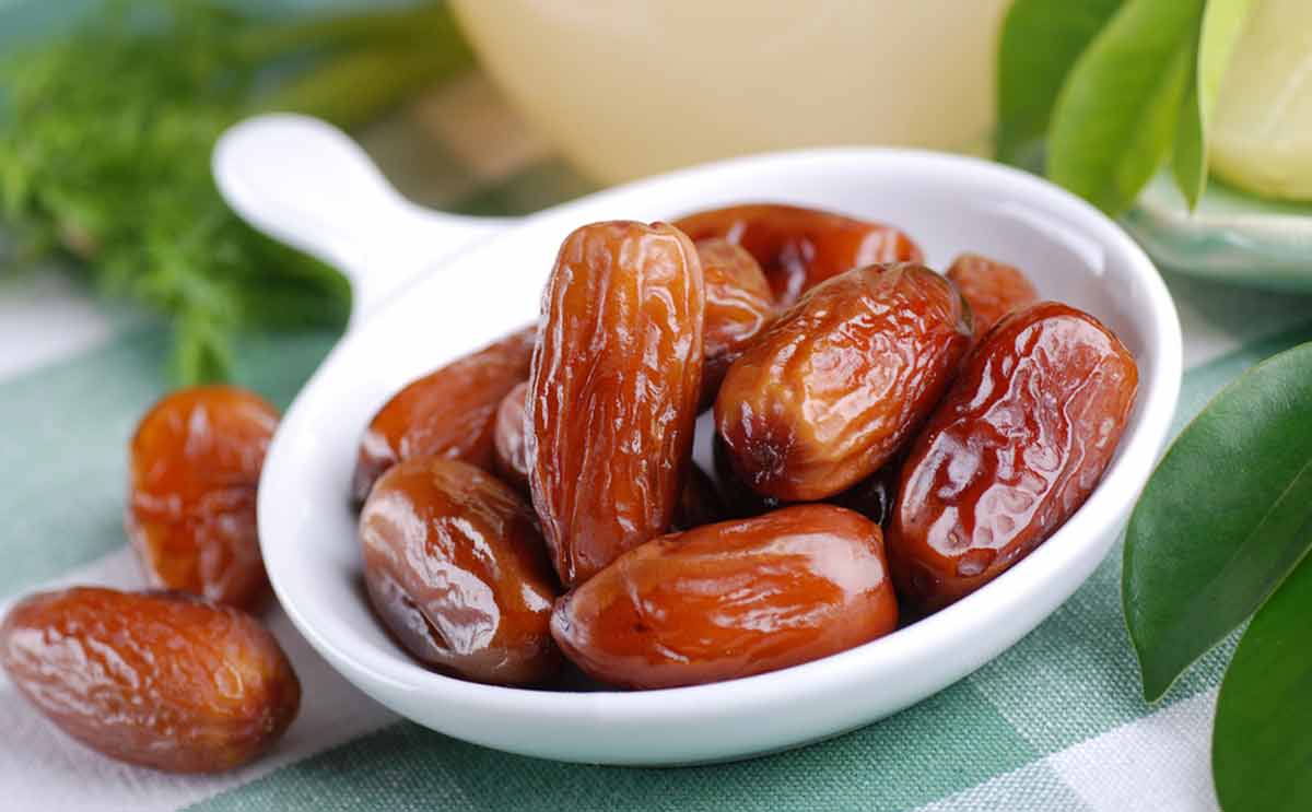 ما يحصل في الجسم لدى تناول التمر