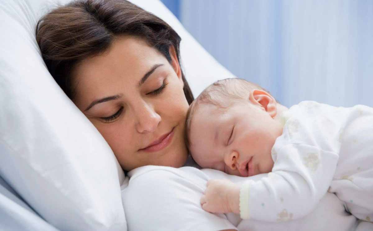 دلالات البراز الاسود عند الاطفال