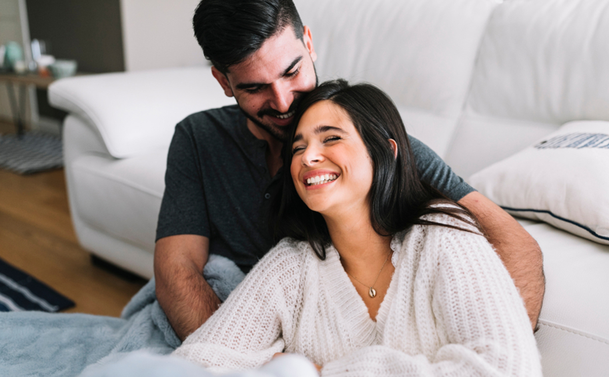 Couch, Furniture, Dating