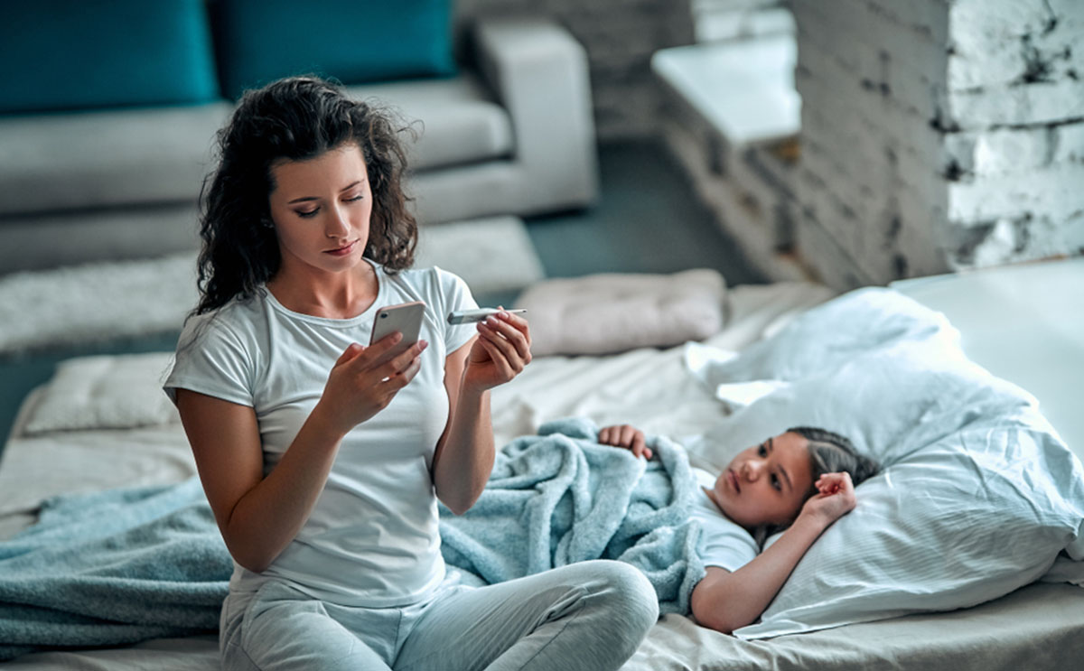 علامات تشير الى افتعال طفلك للمرض