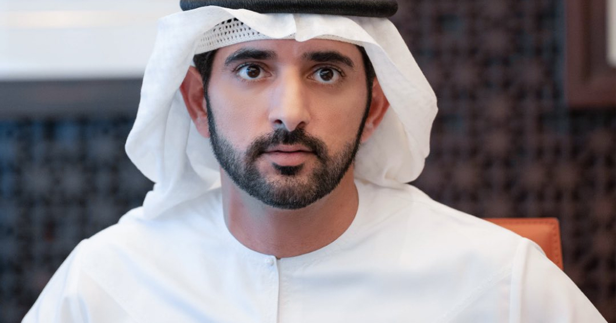 الشيخ حمدان بن محمد بن راشد آل مكتوم يشارك الصور الأولى لابنه محمد