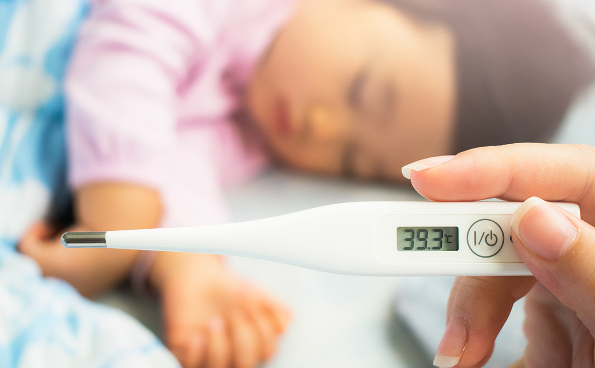 متى يكون ارتفاع درجة الحرارة خطير عند الاطفال