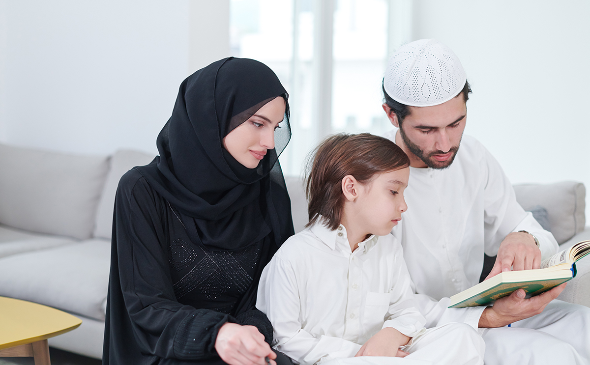 عائلة ترسل تهنئة بعشر ذي الحجة