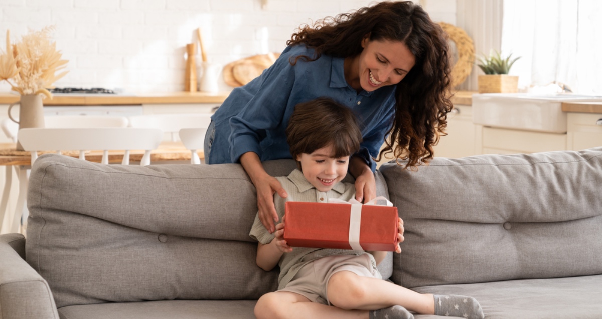 توزيع العيديات