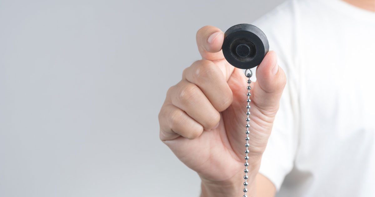 أم بريطانية تحذر من خطورة سدادات أحواض الاستحمام