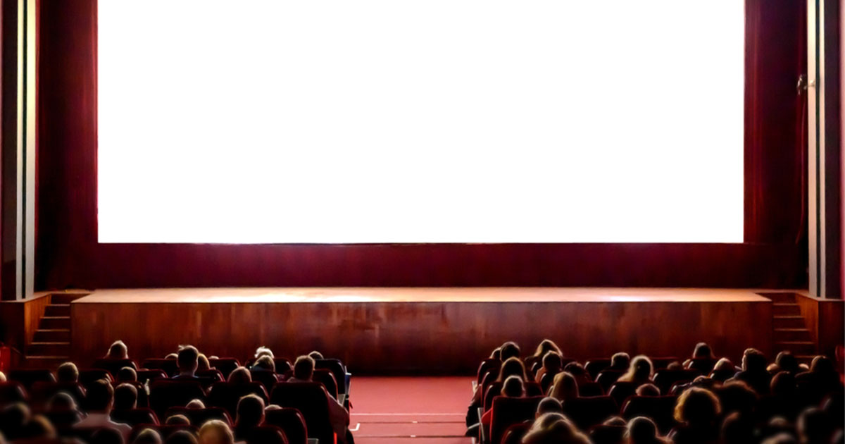 دخول السينما مع رضيع