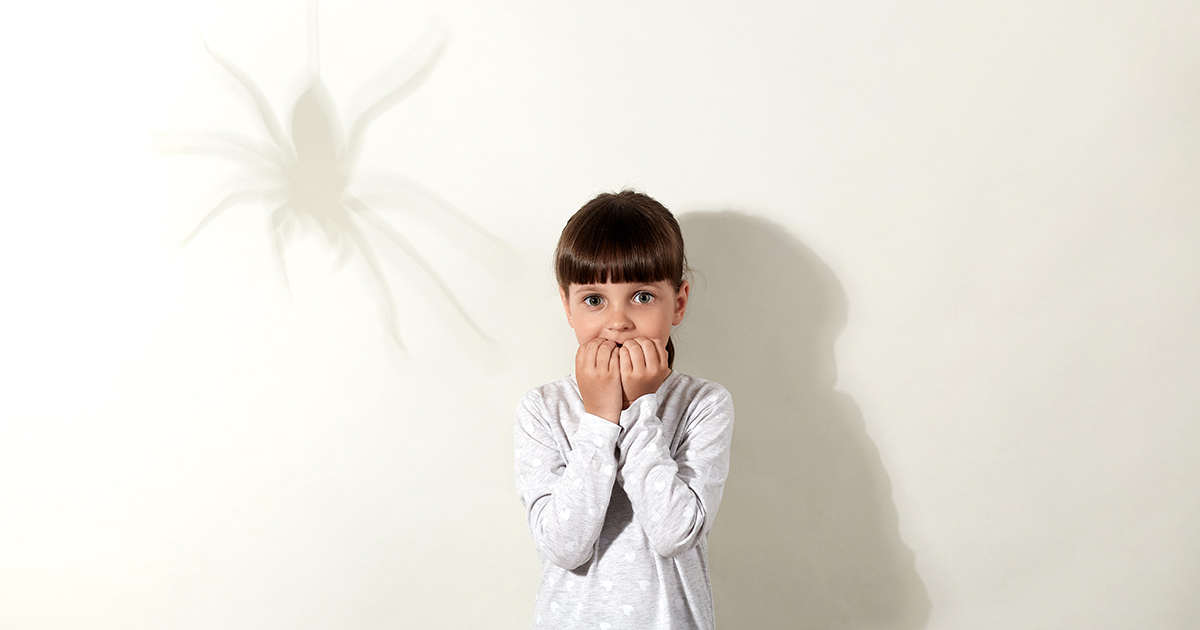 علاج الخوف عند الأطفال في سن 10