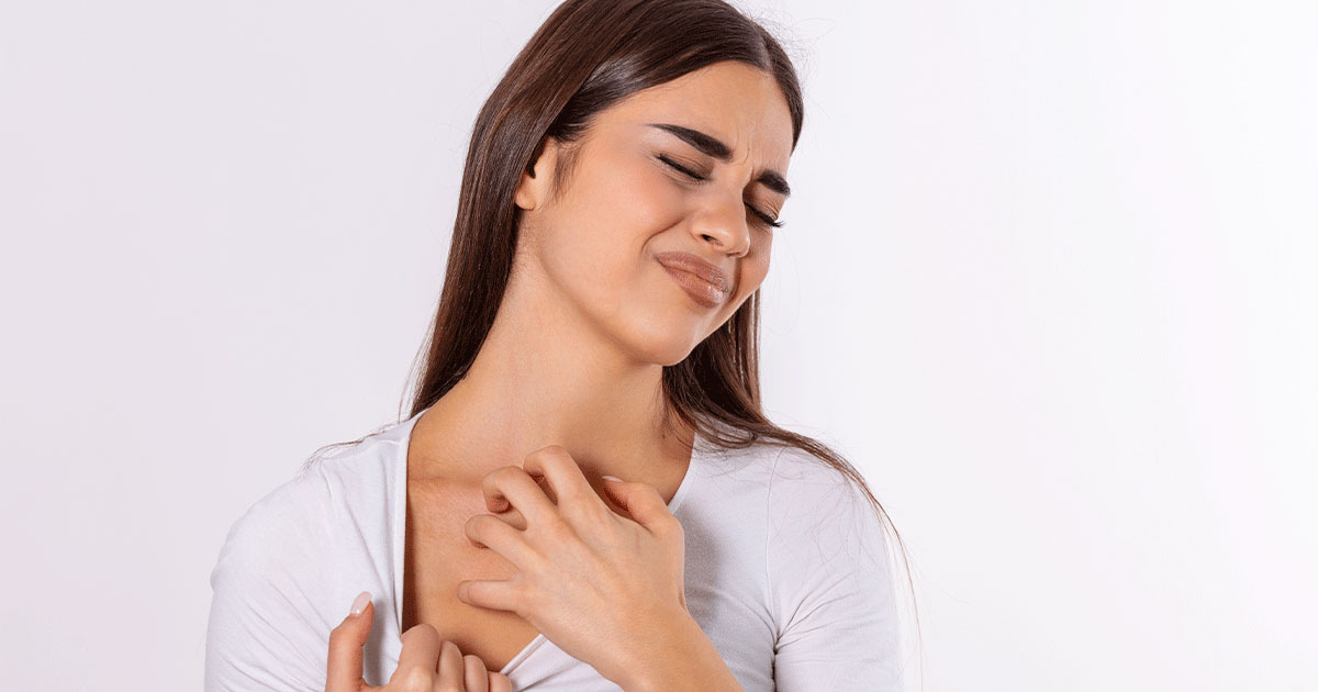 أسباب حكة الجسم المفاجئة عند المرأة