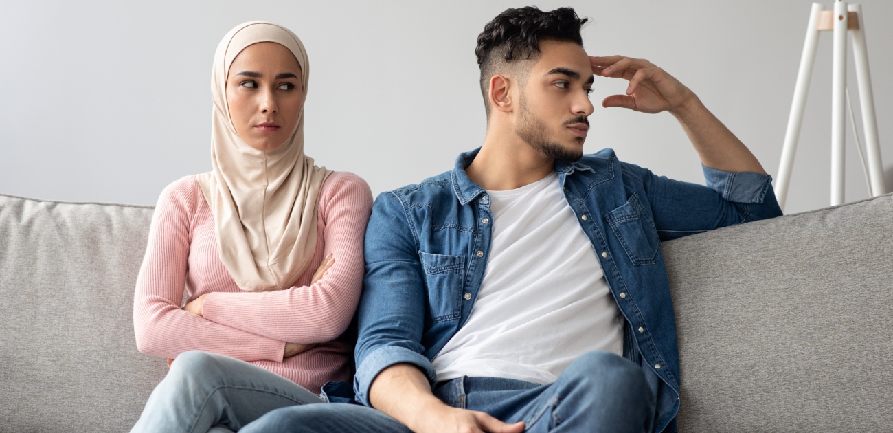 حكم عدم طاعة الزوجة لزوجها