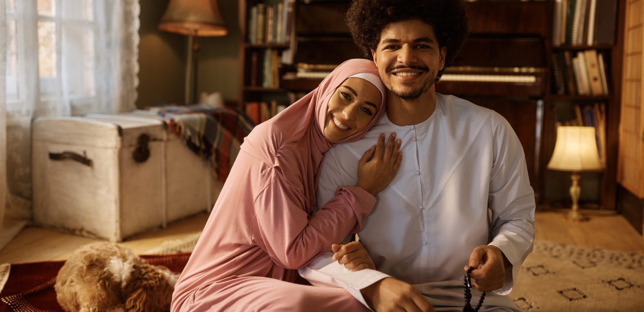 هل مغازلة الزوج في رمضان تبطل الصيام