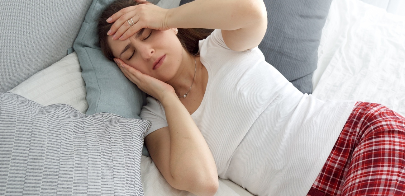 اهتزاز الجسم مع دقات القلب أثناء النوم