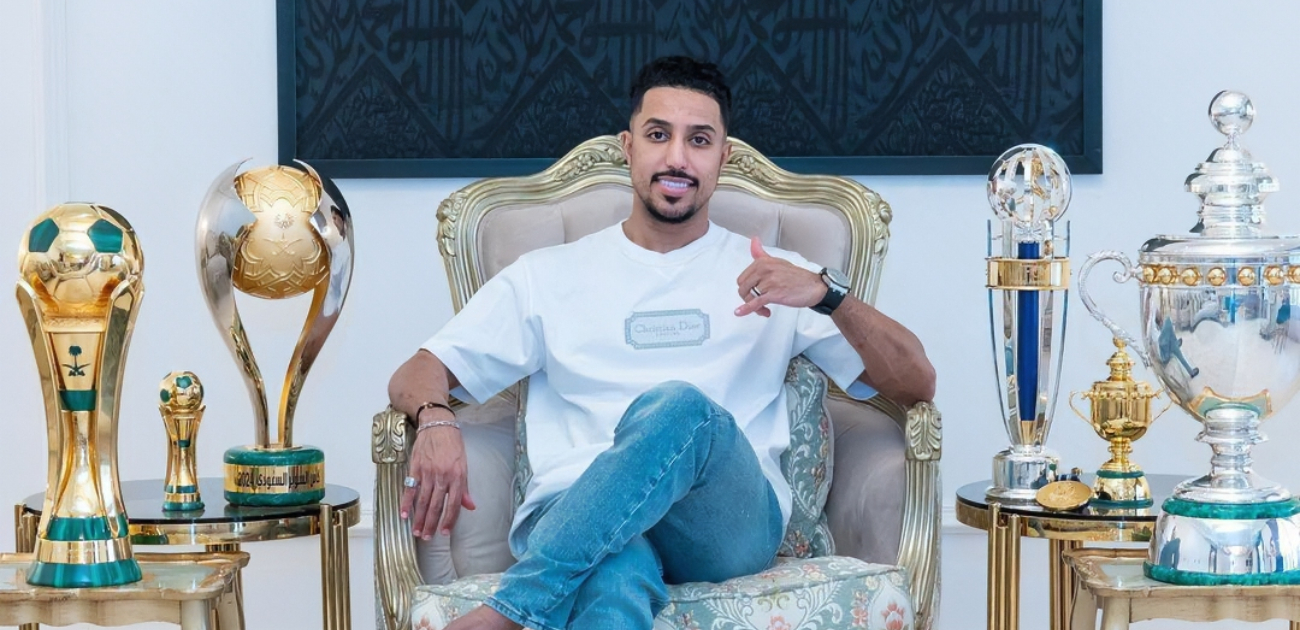 زوجة سالم الدوسري تنشر صورة تجمعه بأبنائه وتكشف عن أسمائهم
