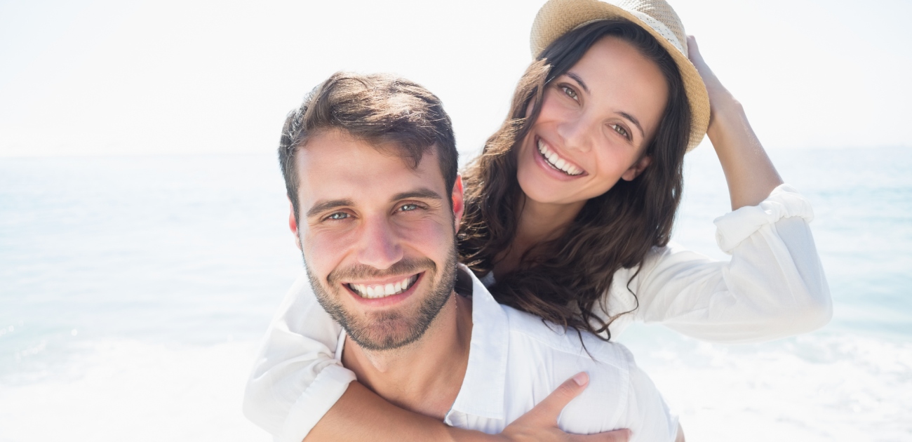 رجل الأسد برفقة حبيبته