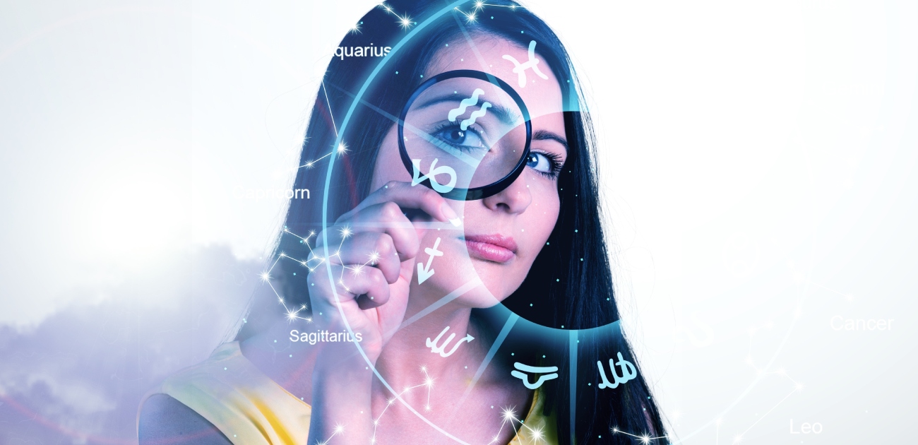 امرأة تبحث عن شريكها بين الأبراج