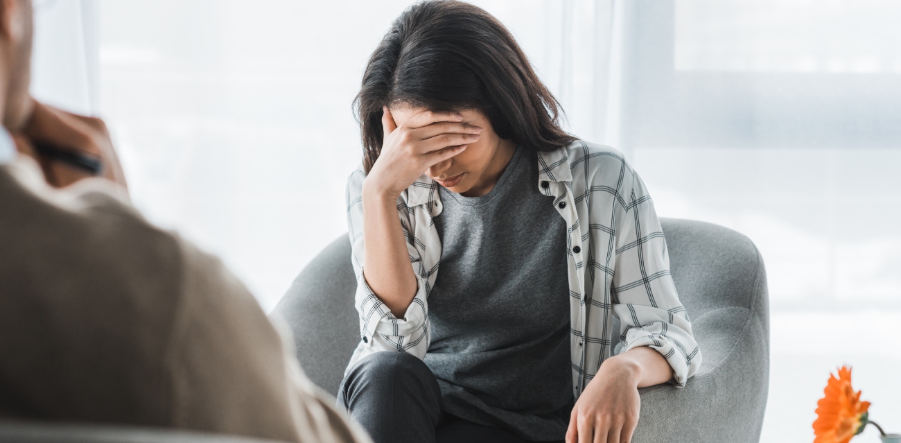 اعراض الصدمة العاطفية عند المرأة​