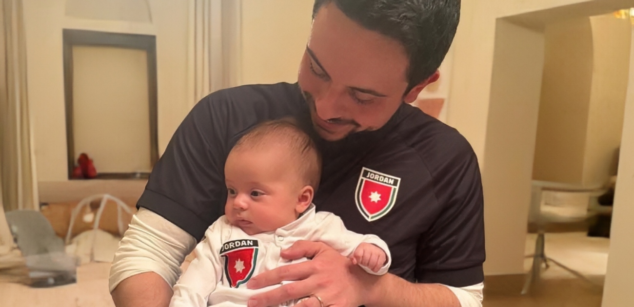 الأمير الحسين يُظهر الجانب الأبوي الرائع مع الأميرة إيمان في فيديو حصري!