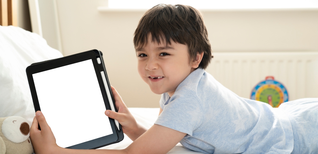 أضرار الأجهزة الإلكترونية على الأطفال​