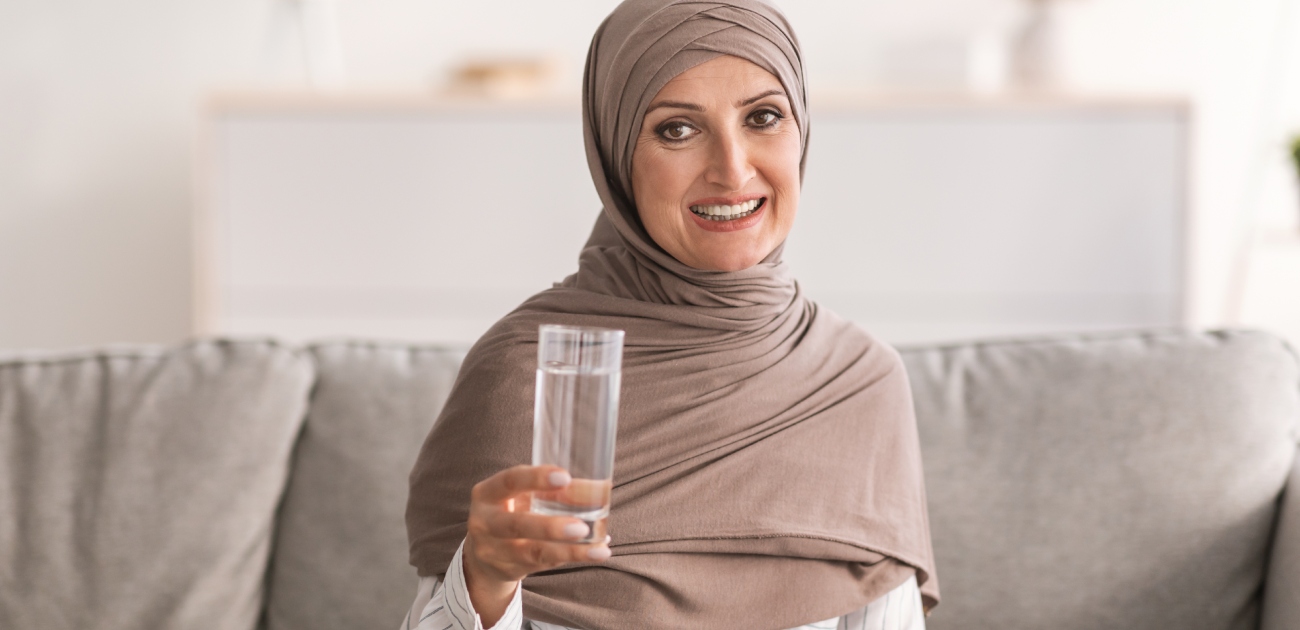 هل يجوز شرب الماء بعد القيء في رمضان​