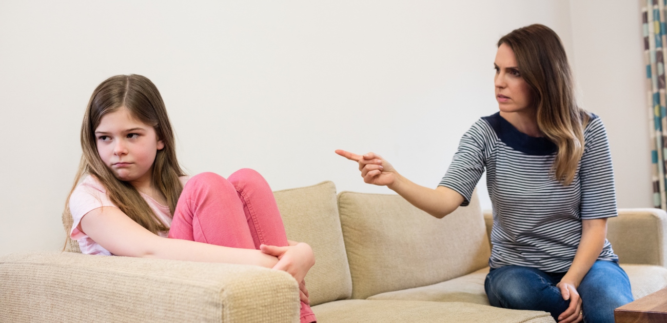 خطأ تربوي تقع فيه كل أم يجعل طفلكِ خائفًا مدى الحياة!